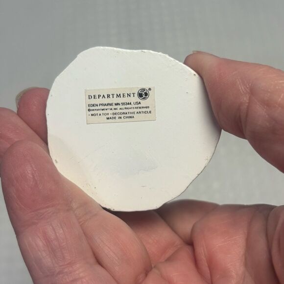 Dept 56 Seasons Bay The First Snow Figurine Vintage 1999 - Picture 6 of 7